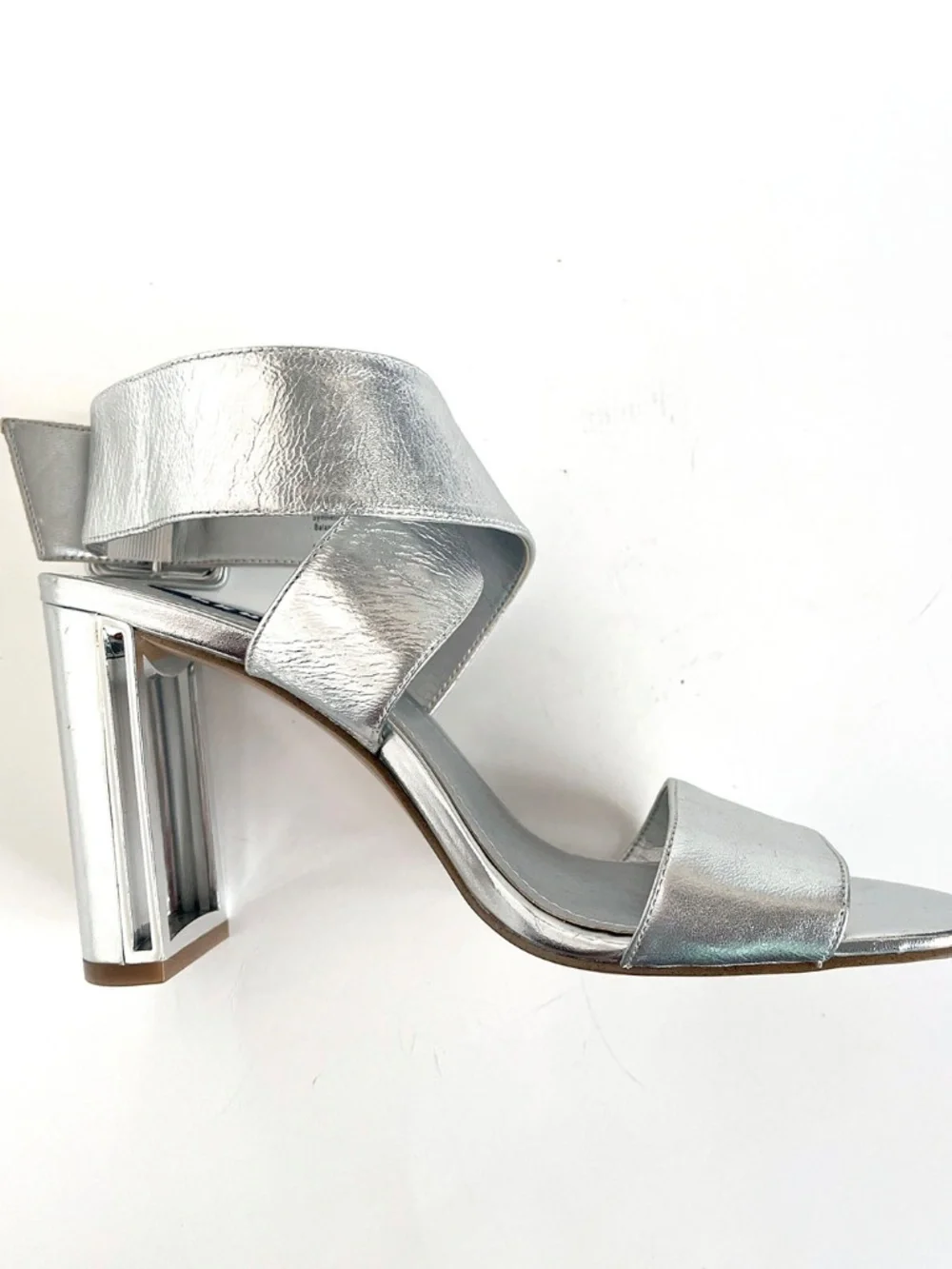 DKNY Women's Silver Metallic Leather Strappy Block Heeled Sandals Size: 9M